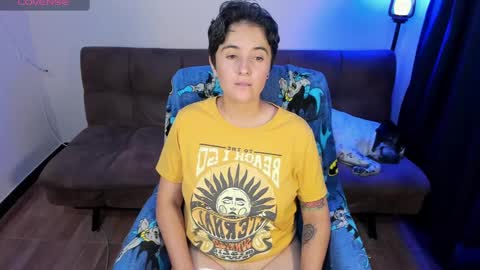 Snapshot of midnight07_ chatting on 02.07.25 Blue online show from 02.07.25