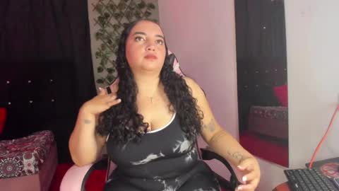 Snapshot of miia_wilsom chatting on 11.04.25 miia_wilsom online show from 11.04.25