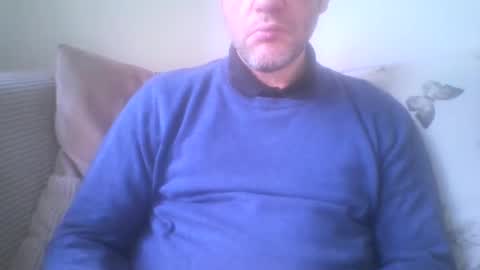 mikehockishuge9 online show from 01.01.25
