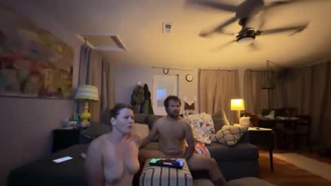 Snapshot of mikehunt247 chatting on 09.16.25 mikehunt247 online show from 09.16.25