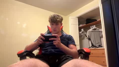 Snapshot of mikeiron126150 chatting on 09.25.25 mikeiron126150 online show from 09.25.25