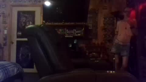 Snapshot of mikey33436 chatting on 09.17.25 Michael online show from 09.17.25