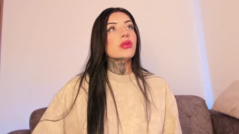 Snapshot of mila_monty__ chatting on 12.15.24     online show from 12.15.24