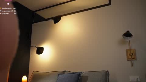 Snapshot of milablum chatting on 12.25.24 milablum online show from 12.25.24