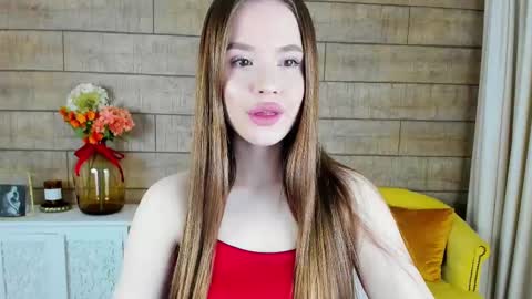 Snapshot of milanabalmain chatting on 02.17.25 MilanaBalmain online show from 02.17.25