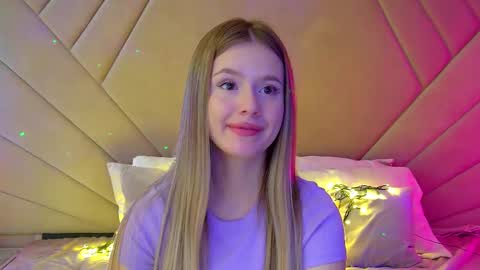 Snapshot of milanabalmain chatting on 03.08.25 MilanaBalmain online show from 03.08.25