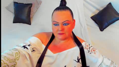 Snapshot of milanabiegert chatting on 12.29.24 Lana online show from 12.29.24