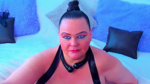 Snapshot of milanabiegert chatting on 03.01.25 Lana online show from 03.01.25