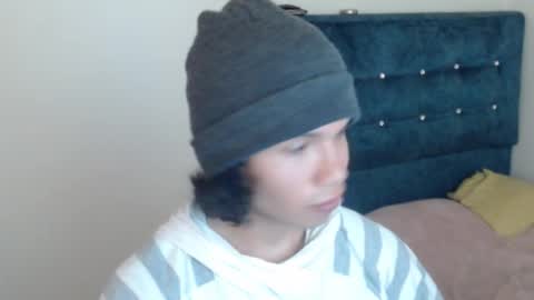 Snapshot of milesxoxo6969 chatting on 09.15.25 milesxoxo6969 online show from 09.15.25