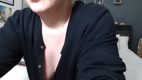 Snapshot of milfyanddaddy chatting on 02.12.25 milfyanddaddy online show from 02.12.25