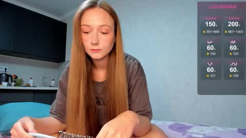 Snapshot of milkaeliza1 chatting on 10.11.25 MilkaLiza online show from 10.11.25