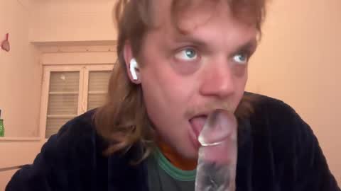 Snapshot of milkymitch chatting on 01.07.25 Mimi online show from 01.07.25