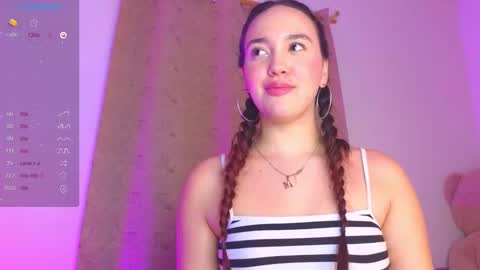 Snapshot of milly_01 chatting on 01.05.25 Milly online show from 01.05.25