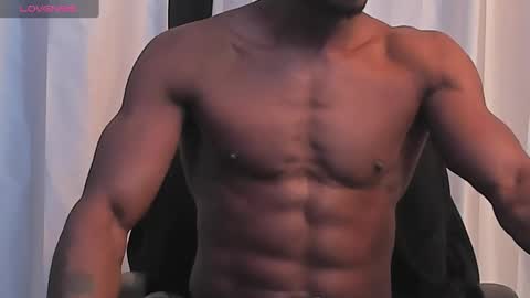 Snapshot of miltonn_jakee chatting on 01.22.25 Miltonn online show from 01.22.25