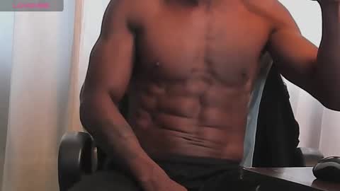 Snapshot of miltonn_jakee chatting on 01.23.25 Miltonn online show from 01.23.25