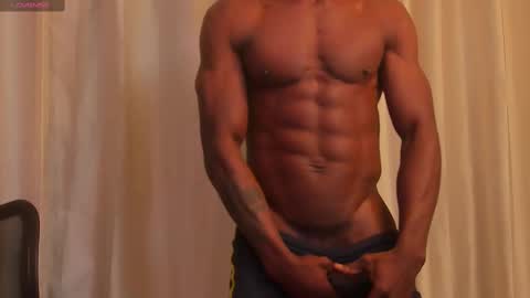 Snapshot of miltonn_jakee chatting on 02.25.25 Miltonn online show from 02.25.25