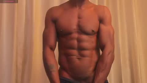 Snapshot of miltonn_jakee chatting on 02.28.25 Miltonn online show from 02.28.25