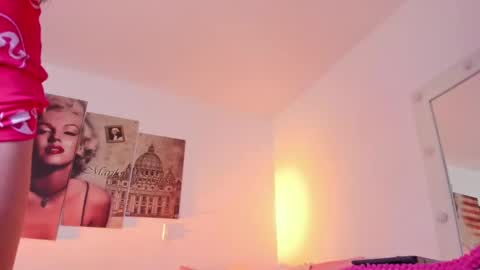 Snapshot of milu_cooper chatting on 10.16.25 milu modelo independiente .onlyfans kmila model online show from 10.16.25