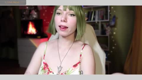 Snapshot of mimibunxo chatting on 03.04.25 Mimi Bunny online show from 03.04.25