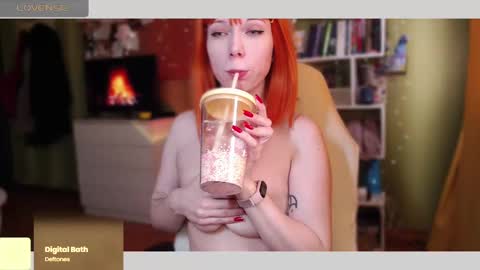 Snapshot of mimibunxo chatting on 03.08.25 Mimi Bunny online show from 03.08.25