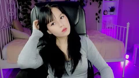Mina online show from 10.16.25