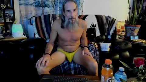 Snapshot of mindphuk chatting on 02.14.25 mindphuk online show from 02.14.25