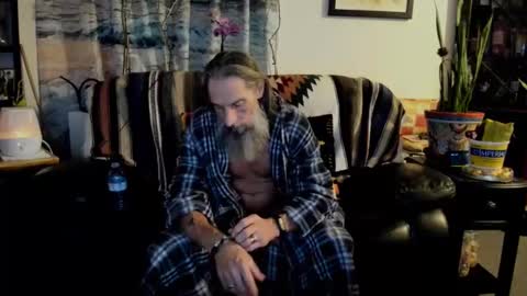 Snapshot of mindphuk chatting on 02.19.25 mindphuk online show from 02.19.25