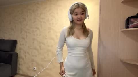Kate online show from 10.05.25