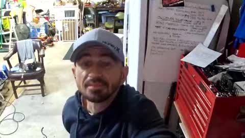 Snapshot of mischeifandpleasure chatting on 11.01.25 MischiefAndPleasure online show from 11.01.25