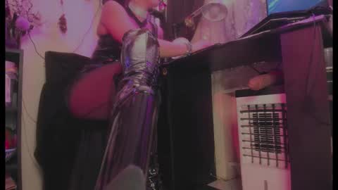 Snapshot of miss_asmodeus chatting on 10.07.25 missAsmodeus online show from 10.07.25