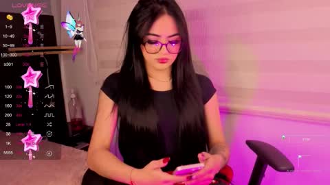 miss_ivyy online show from 10.13.25