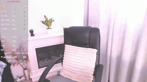 Snapshot of miss_jollie chatting on 01.27.25 miss_jollie online show from 01.27.25