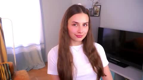 Snapshot of miss_quiz chatting on 10.28.25 Leonor online show from 10.28.25