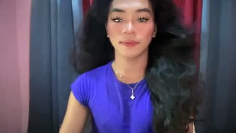 Snapshot of miss_veron_xoxo chatting on 11.07.25 miss_veron_xoxo online show from 11.07.25