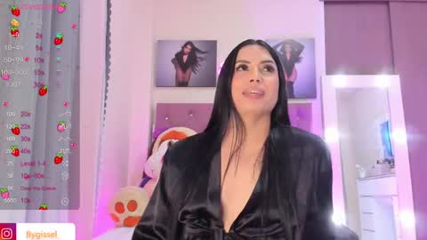 Snapshot of missgissel chatting on 02.19.25 Gisell Gigi online show from 02.19.25