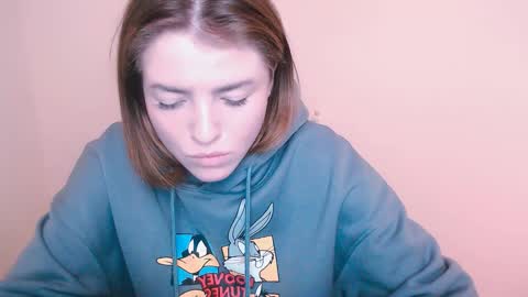 Snapshot of missoliviaa_ chatting on 01.15.25 Olivia online show from 01.15.25