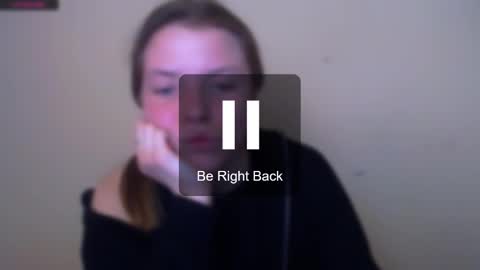 Snapshot of missoliviaa_ chatting on 02.28.25 Olivia online show from 02.28.25