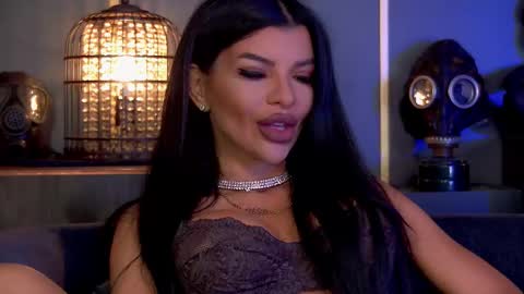 Snapshot of mistresselenia chatting on 09.27.25 Elenia online show from 09.27.25