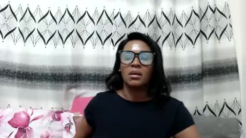 Snapshot of mistressshirleyx chatting on 09.15.25 mistressshirleyx online show from 09.15.25