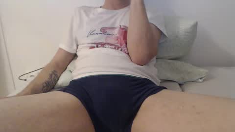 Snapshot of mitsch01 chatting on 12.24.24 Mitsch online show from 12.24.24