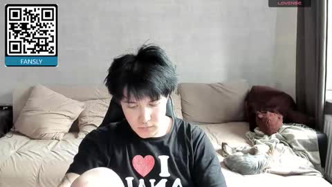 Snapshot of miya_meow_miku chatting on 10.04.25 MeowMiku online show from 10.04.25