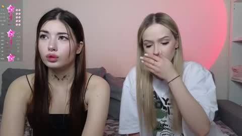 Snapshot of mmkakpoxyi22 chatting on 12.18.24 alice and ray online show from 12.18.24