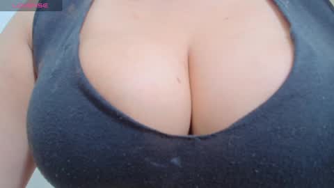 Snapshot of moan_sex1 chatting on 02.26.25 Catalina online show from 02.26.25