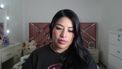 Snapshot of moan_sex1 chatting on 10.05.25 Catalina online show from 10.05.25