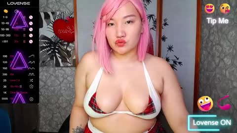 Snapshot of moanakoa chatting on 03.04.25 moanakoa online show from 03.04.25