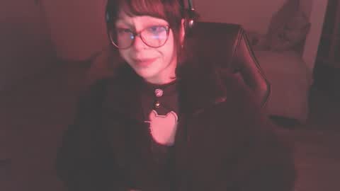 Snapshot of modjo_ chatting on 12.13.24 Modjo online show from 12.13.24