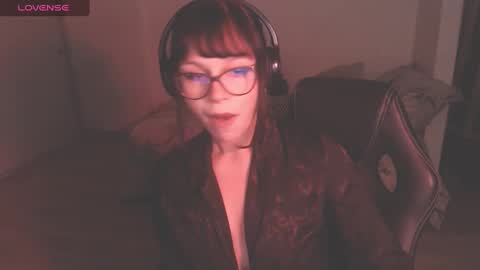 Snapshot of modjo_ chatting on 01.05.25 Modjo online show from 01.05.25