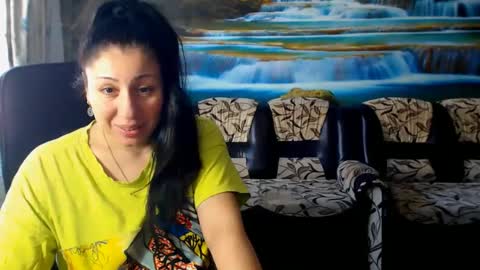 moistmady online show from 02.24.25