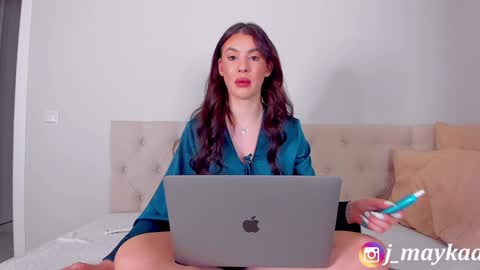 Snapshot of molly_p chatting on 12.29.24 VIP page OnlyFans is absolutely FREE for ONE month  online show from 12.29.24