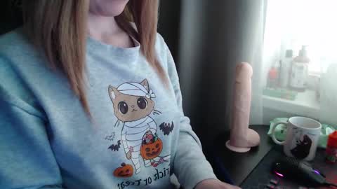 I have new photos come and see with love Molly online show from 10.19.25
